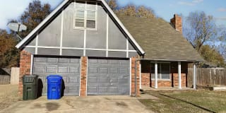 207 Americana Ct 207 Americana Ct Photo Gallery 1