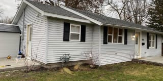 1008 E Illinois 1008 E Illinois Photo Gallery 1