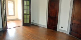 423 W Woodlawn Ave 423 W Woodlawn Ave Photo Gallery 1