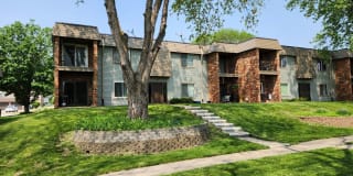 4765 Woodland Ave #4 4765 Woodland Ave #4 Photo Gallery 1