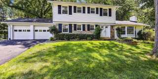 905 WESTWOOD DRIVE NE 905 WESTWOOD DRIVE NE Photo Gallery 1