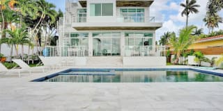 7830 Miami View Dr 7830 Miami View Dr Photo Gallery 1