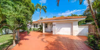 6571 SW 28th St 6571 SW 28th St Photo Gallery 1