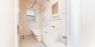 1133 Oak St 1133 Oak St Photo Gallery 1