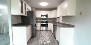 7501 Upper 167th Street W 7501 Upper 167th Street W Photo Gallery 1