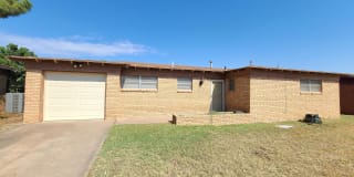 409 E. Shandon 409 E. Shandon Photo Gallery 1