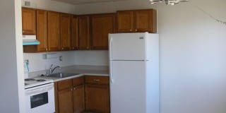 Oakland Manor Oakland Manor Photo Gallery 1