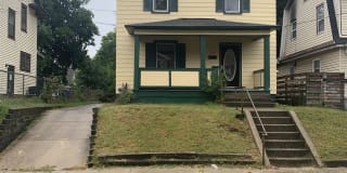 915 Neland Ave SE 915 Neland Ave SE Photo Gallery 1