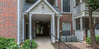 3918 PENDERVIEW DRIVE 3918 PENDERVIEW DRIVE Photo Gallery 1