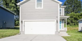 5109 N Belmont Ave 5109 N Belmont Ave Photo Gallery 1