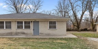 2111-2113 Fairfax Road 2111-2113 Fairfax Road Photo Gallery 1