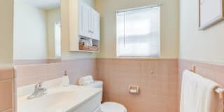 20 Middlesex Cir. 20 Middlesex Cir. Photo Gallery 1
