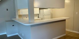 105 Ximeno Ave, Unit 4 105 Ximeno Ave, Unit 4 Photo Gallery 1