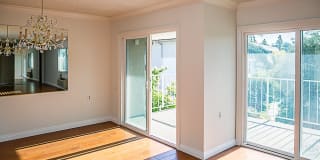 2384 Via Mariposa W 2384 Via Mariposa W Photo Gallery 1