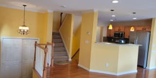 5 BAYSIDE DR 5 BAYSIDE DR Photo Gallery 1