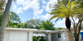 1785 Bayshore Blvd 1785 Bayshore Blvd Photo Gallery 1
