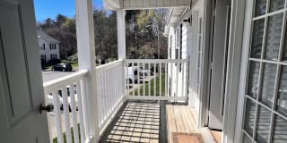 7125 West Friendly Avenue - 1Unit E 7125 West Friendly Avenue - 1Unit E Photo Gallery 1