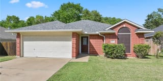 333 Silkwood Drive 333 Silkwood Drive Photo Gallery 1