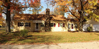 2100 W Parkway Dr. 2100 W Parkway Dr. Photo Gallery 1