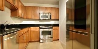 8395 SW 73rd Ave 8395 SW 73rd Ave Photo Gallery 1