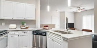 Vista 121 Apartment Homes Vista 121 Apartment Homes Photo Gallery 1