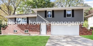 5620 North Quincy Avenue 5620 North Quincy Avenue Photo Gallery 1