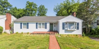 1060 South Hawthorne Road 1060 South Hawthorne Road Photo Gallery 1