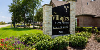 Villages of Lake Jackson Villages of Lake Jackson Photo Gallery 1