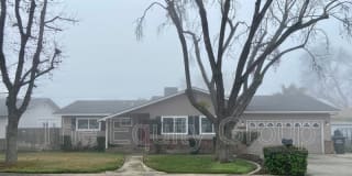 1335 W Princeton Avenue 1335 W Princeton Avenue Photo Gallery 1