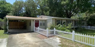 9 SE Okahatchee Circle 9 SE Okahatchee Circle Photo Gallery 1