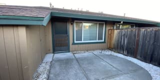 467 Lincoln Avenue 467 Lincoln Avenue Photo Gallery 1