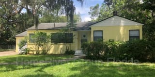 2427 S Laurel Ave 2427 S Laurel Ave Photo Gallery 1