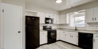 Lenox Lenox Photo Gallery 1