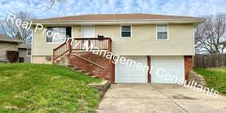121 SW Moore St 121 SW Moore St Photo Gallery 1