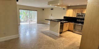 Dadeland Capri Dadeland Capri Photo Gallery 1
