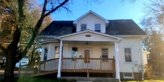 117 Center St 117 Center St Photo Gallery 1