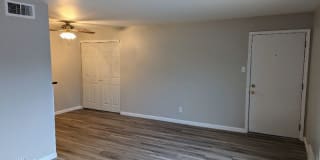 6948 Colonial Woods 75 6948 Colonial Woods 75 Photo Gallery 1