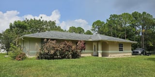17817 81st Lane N 17817 81st Lane N Photo Gallery 1