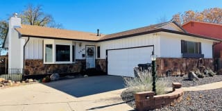2630 Hollywood Dr. 2630 Hollywood Dr. Photo Gallery 1