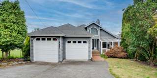 17822 SE 40th Pl 17822 SE 40th Pl Photo Gallery 1