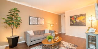 High Oaks Apartment Homes High Oaks Apartment Homes Photo Gallery 1