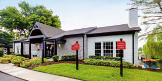 Willow Apartments Willow Apartments Photo Gallery 1
