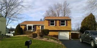 152 Pinehurst Dr 152 Pinehurst Dr Photo Gallery 1