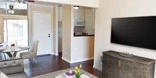 Hillside Village Apartments Hillside Village Apartments Photo Gallery 1
