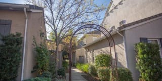 150 Talmont Circle 150 Talmont Circle Photo Gallery 1