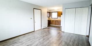 910 33rd Avenue - 4 910 33rd Avenue - 4 Photo Gallery 1