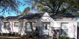 132 E. Robinson 132 E. Robinson Photo Gallery 1