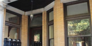 32 N Queen St 3rd fl Apt #4 32 N Queen St 3rd fl Apt #4 Photo Gallery 1