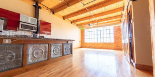601 N National #308 601 N National #308 Photo Gallery 1