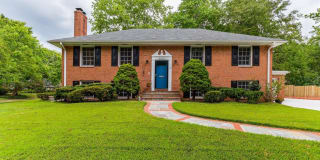 2004 STIRRUP LANE 2004 STIRRUP LANE Photo Gallery 1